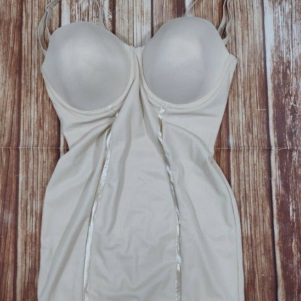 Maidenform 38D Shapewear Bodysuit Nude Underwire Removable Straps